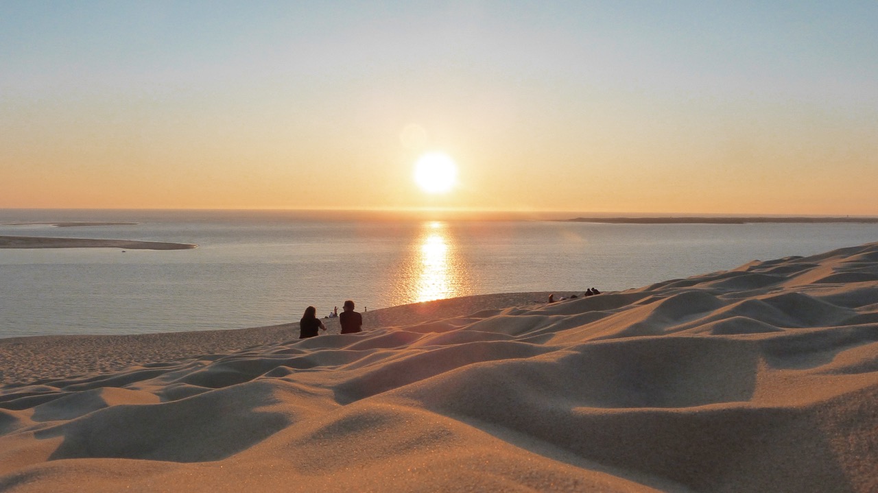 Die Sonnenuntergänge an der Dune du Pilat sind unvergessliche Urlaubserlebnisse.